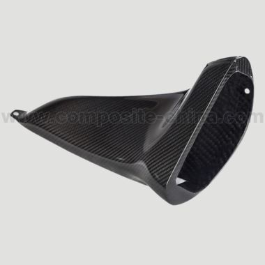 أجزاء مخصصة من ألياف الكربون